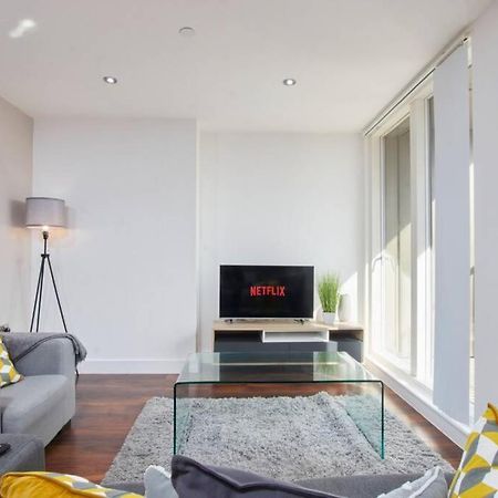 Lovely Apartment - Private Parking - Stadium Views Mánchester Exterior foto